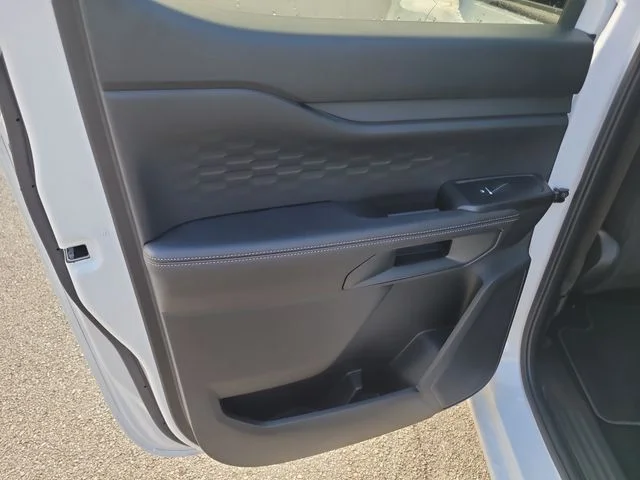 New 2026 Oxford White Ford XLT image 11