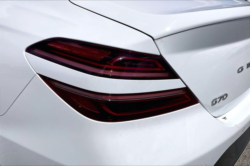 Used 2023 White Genesis 3.3T image 20