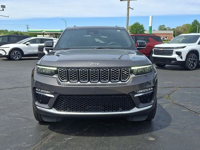 Used 2022 Gray Jeep Summit Reserve 4xe image 2