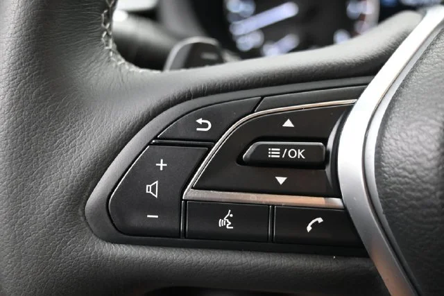 Used 2023 Gray INFINITI LUXE image 19