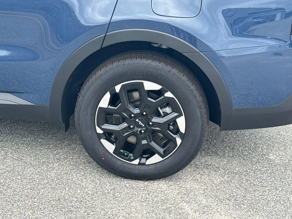 2025 Kia Sorento S - Photo 19