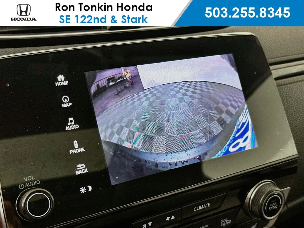 Used 2020 Crystal Black Pearl Honda Touring image 16