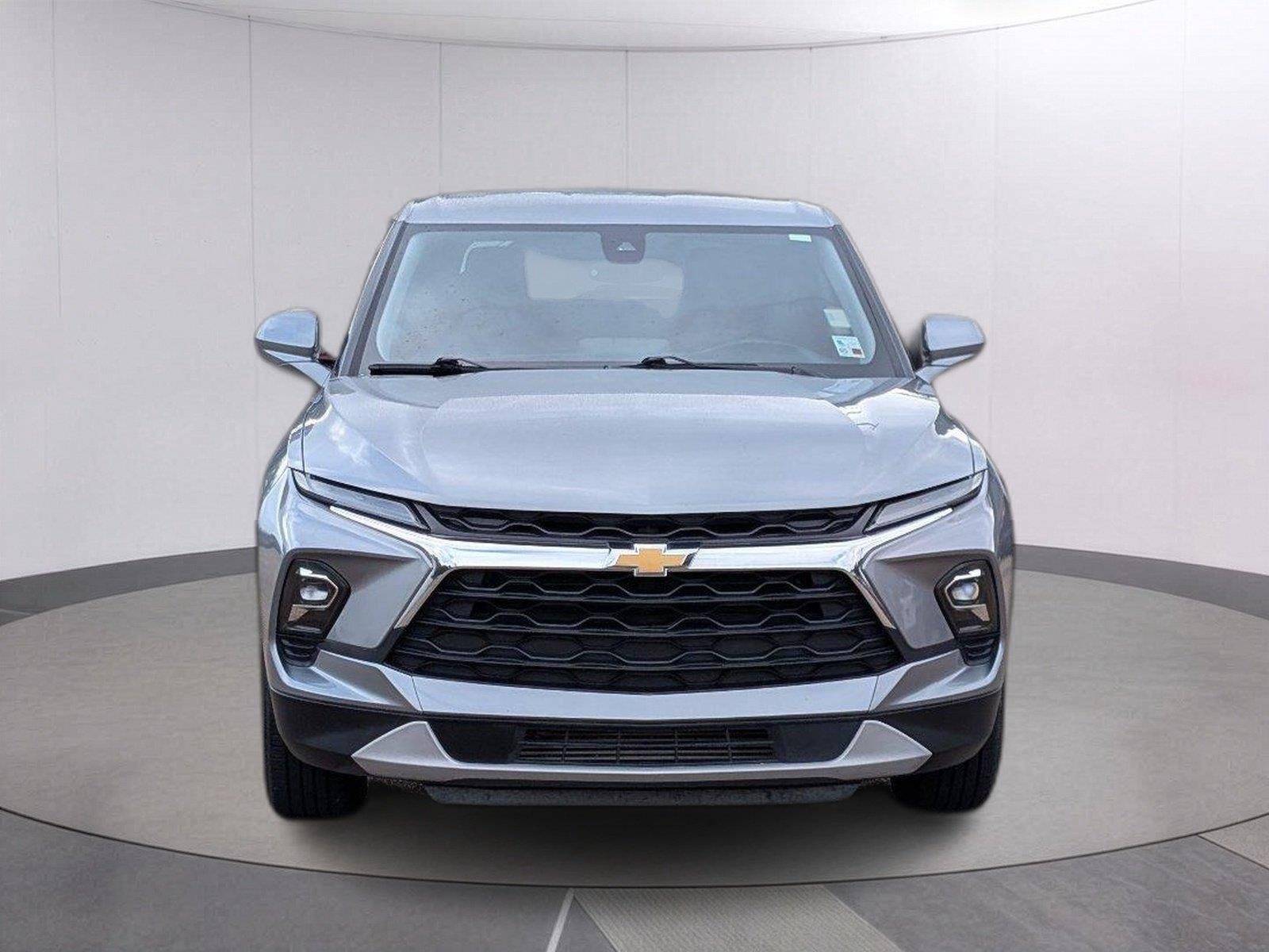 Used 2023 STERLING GRAY METALLIC Chevrolet LT image 9