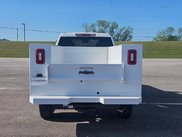 New 2026 Summit White GMC Pro image 4