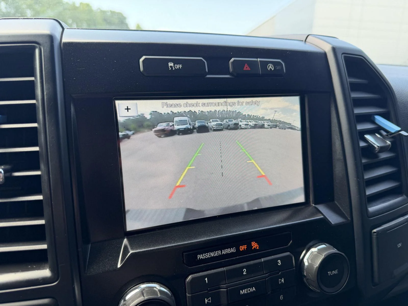 Used 2018 Ingot Silver Ford XL image 12