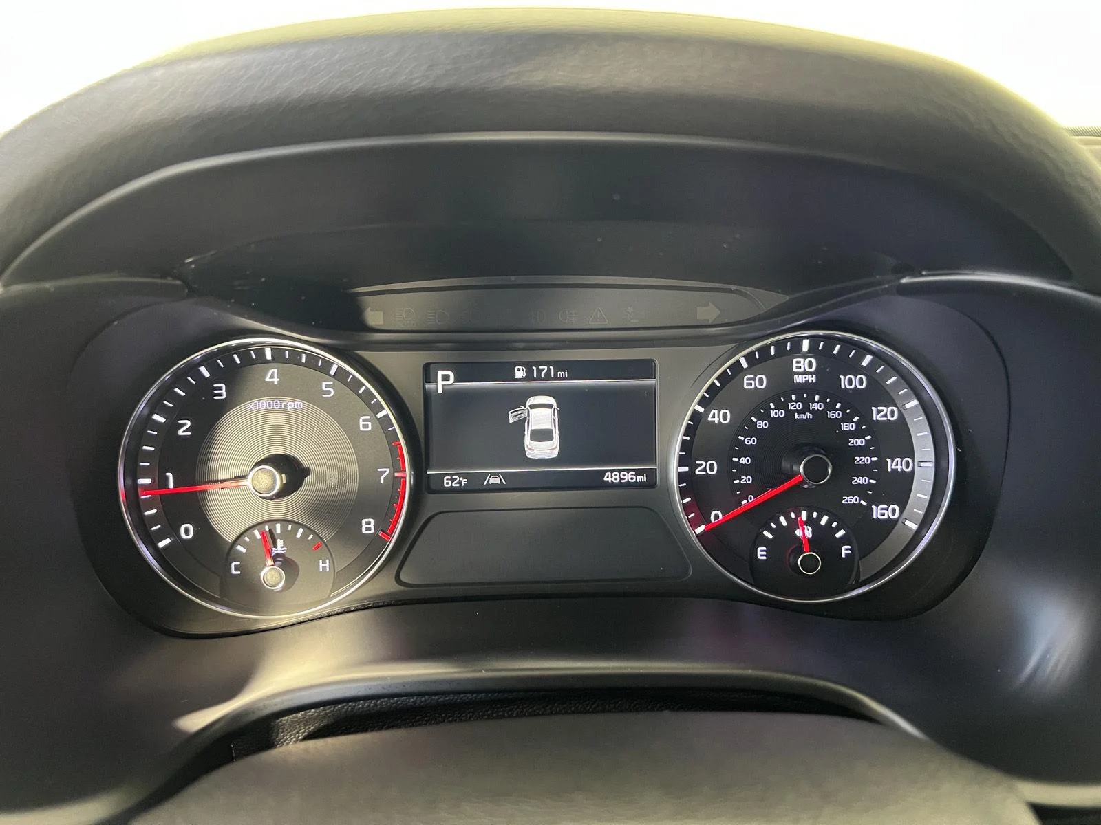 Used 2024 Gravity Gray Kia LXS image 17