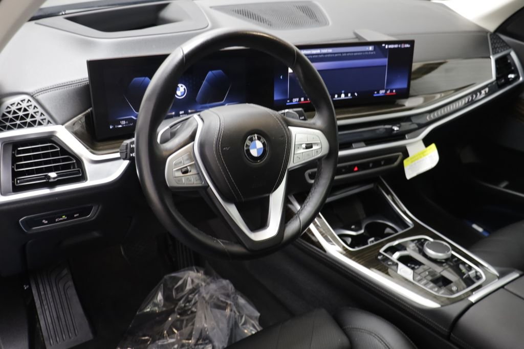 Certified Used 2024 Black Sapphire Metallic BMW xDrive40i image 6