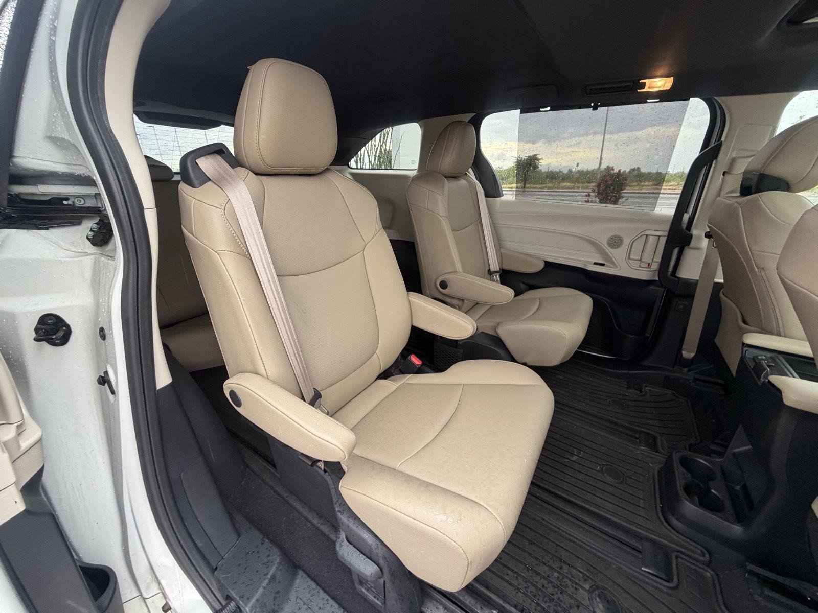 Used 2021 Blizzard Pearl Toyota XLE image 21