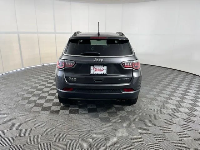 Used 2018 Gray Jeep Limited image 6