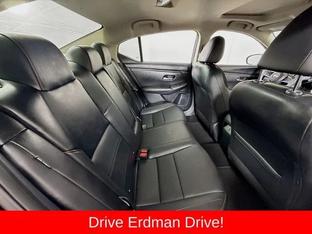 Used 2025 Black Nissan SR image 28