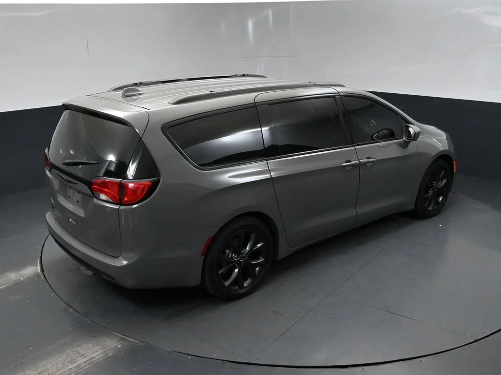 Used 2020 White Chrysler Touring L Plus image 16