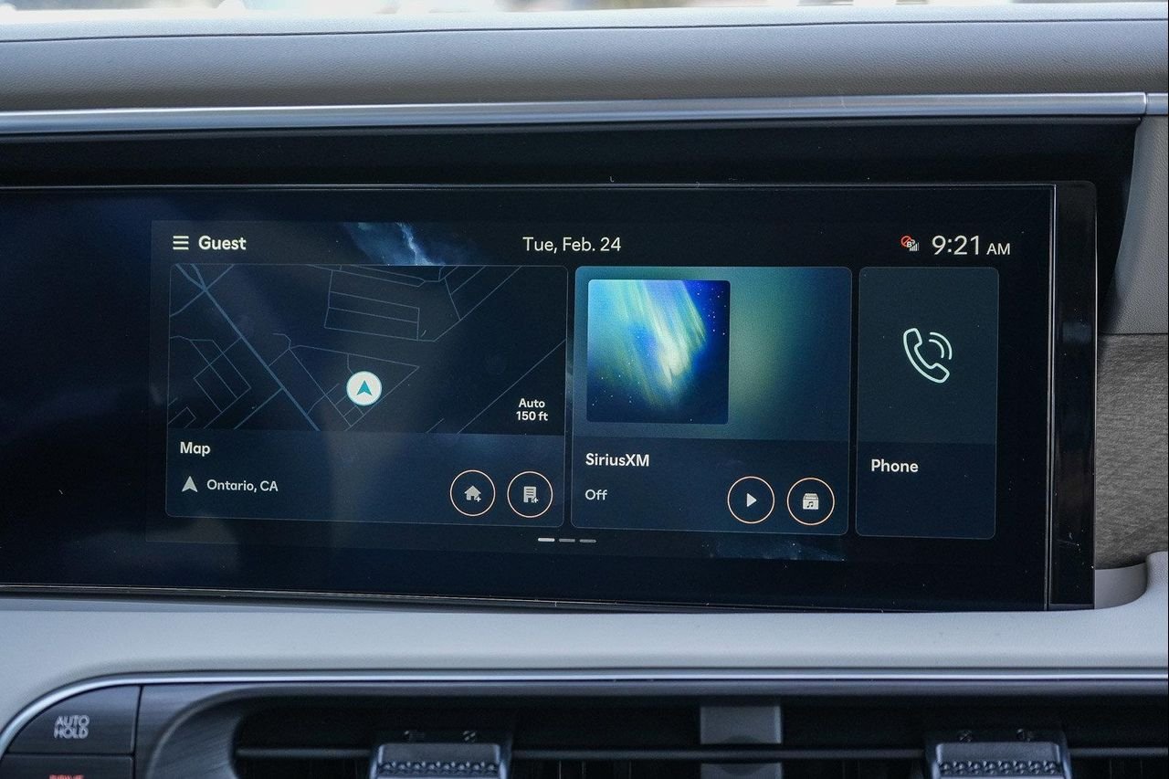 New 2026 Gray Hyundai SEL Premium image 43