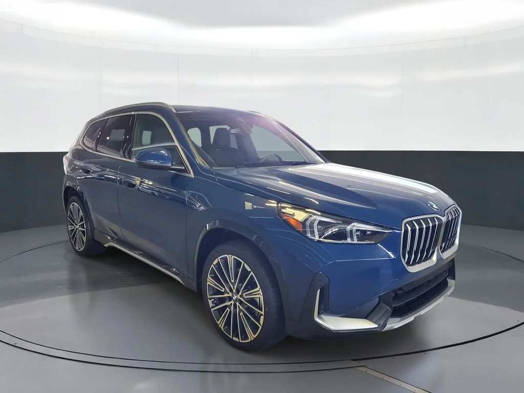 New 2026 Blue BMW xDrive28i image 2