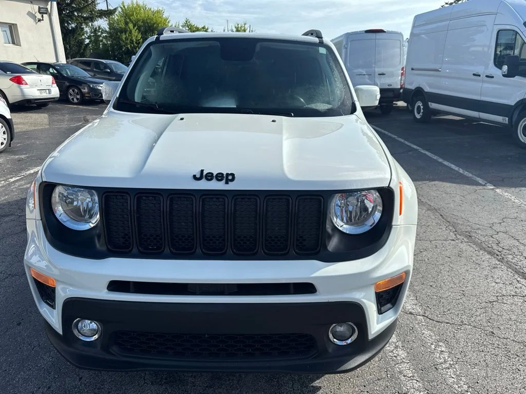 Certified Used 2020 Alpine White Clearcoat Jeep Latitude image 14