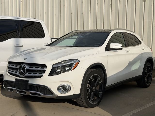Used 2020 White Mercedes-Benz GLA 250 image 1