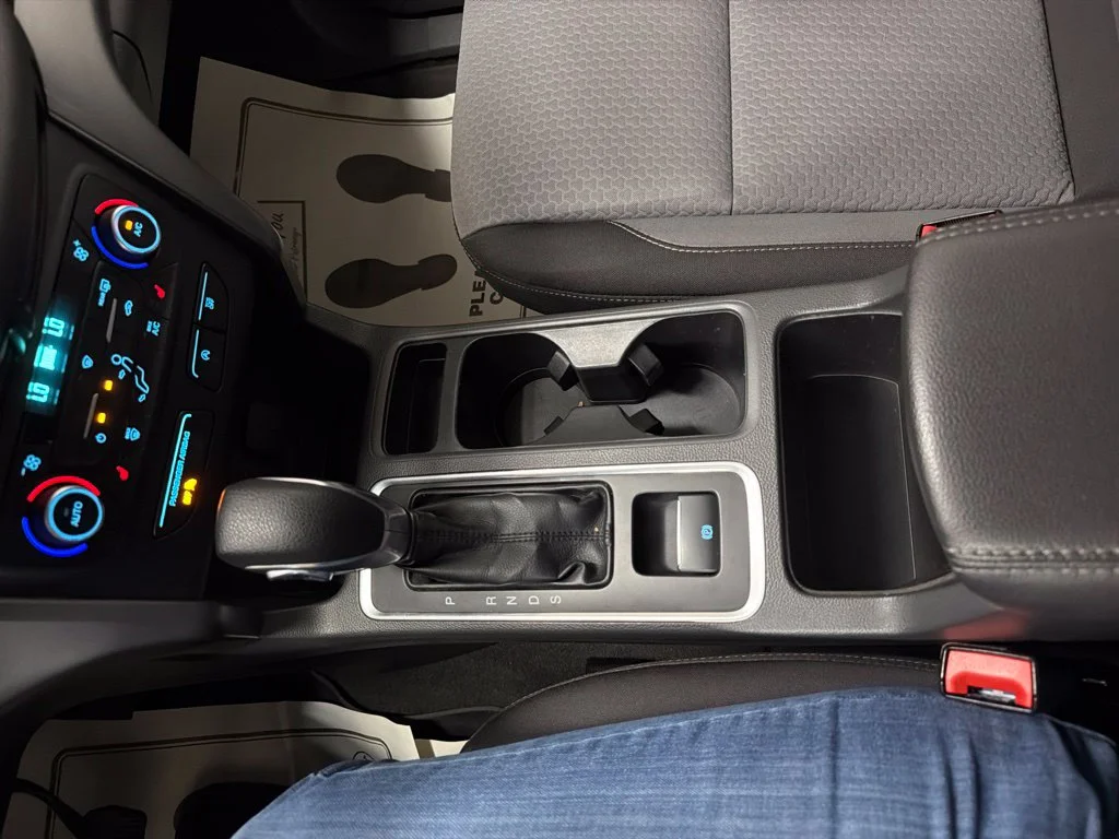 Used 2018 Red Ford SE image 28