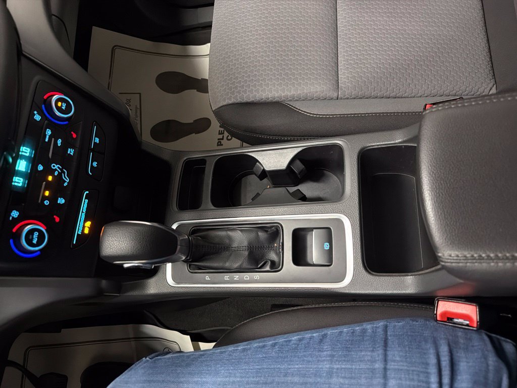 Used 2018 Red Ford SE image 28