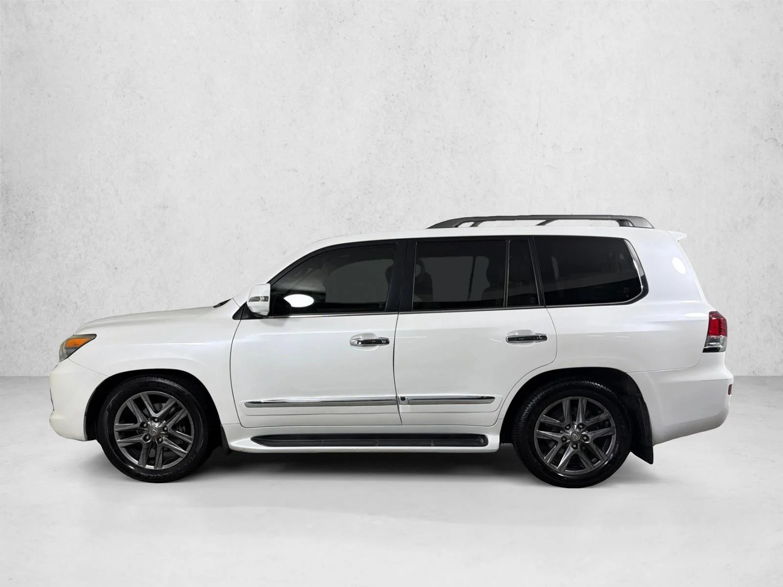 Used 2013 Starfire Pearl Lexus  image 8