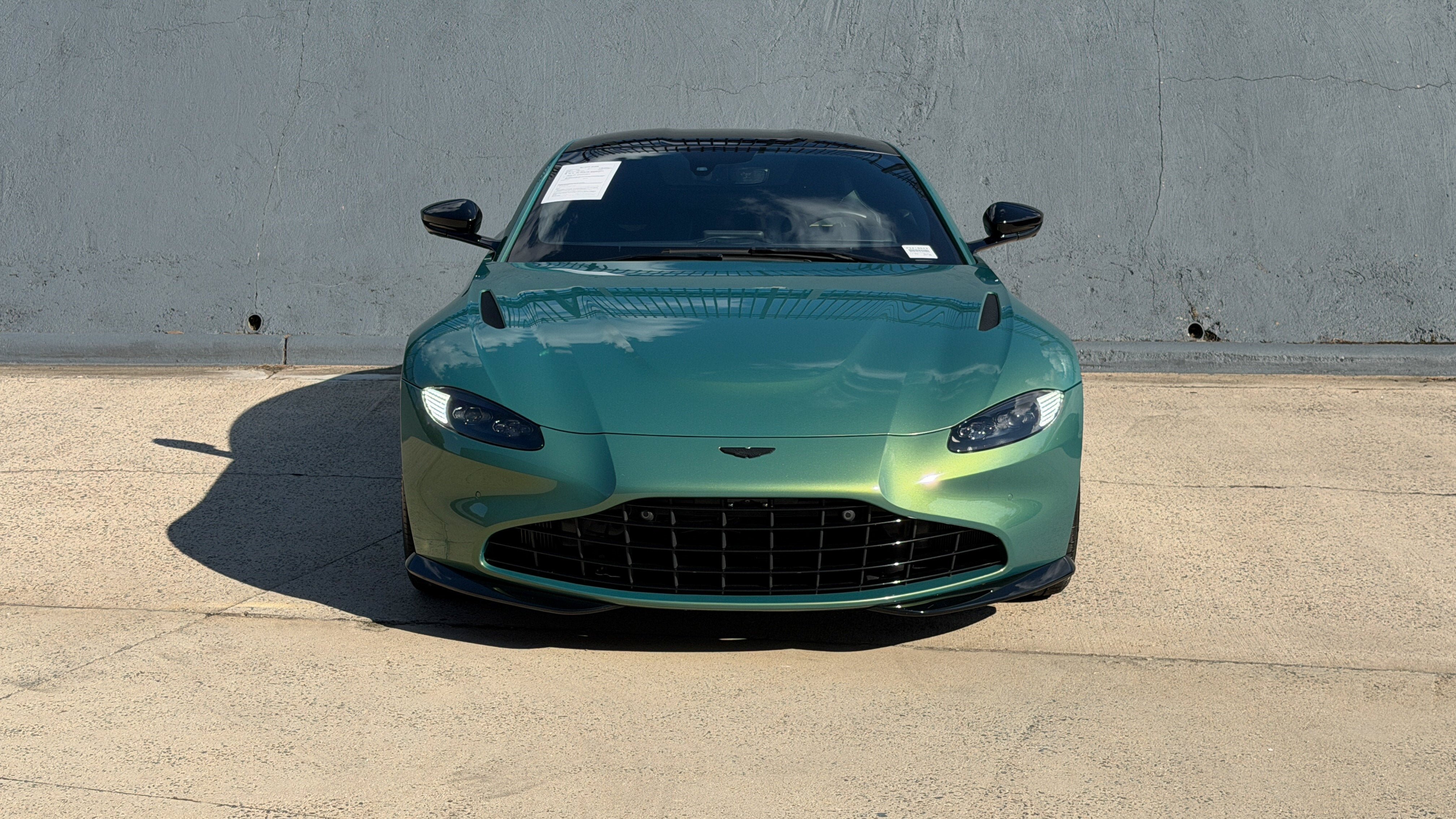 Used 2023 Iridescent Emerald Aston Martin coupe image 7