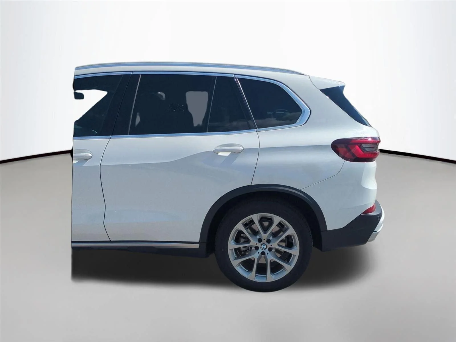 Used 2022 Alpine White BMW sDrive40i image 11