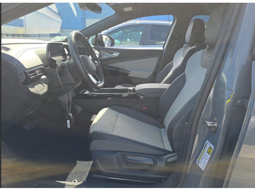 Used 2023 Pure Gray Volkswagen Pro image 2