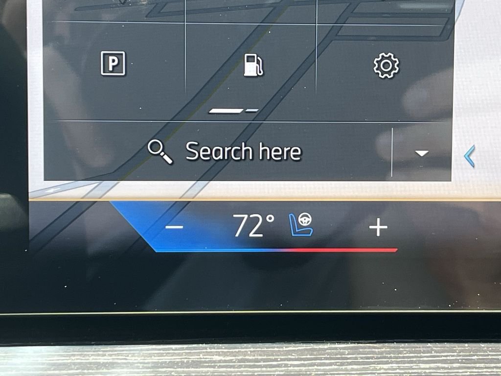Used 2027 Blue BMW xDrive40i image 19