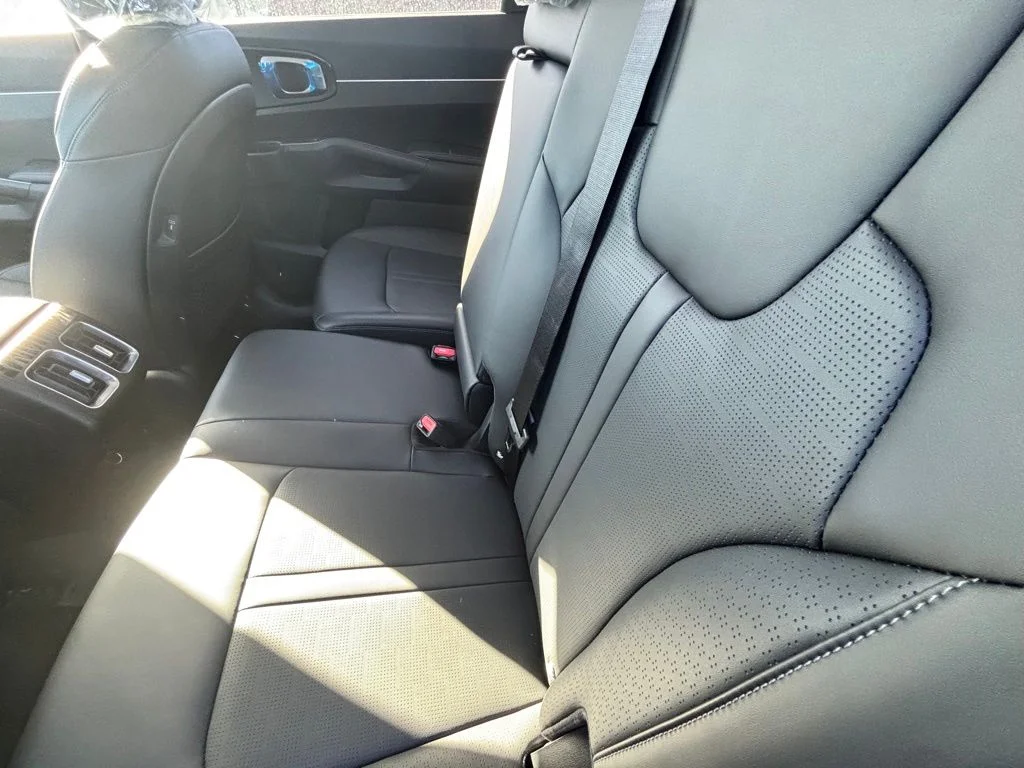 New 2026 White Kia S image 16