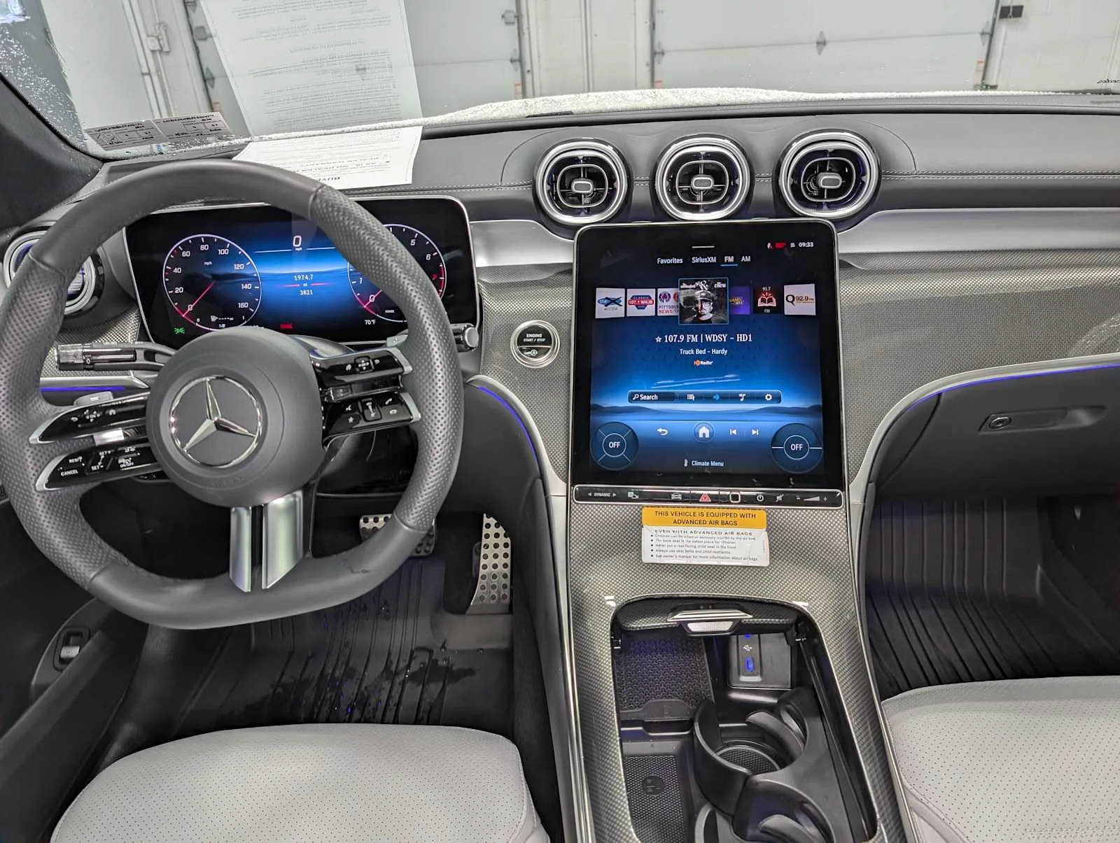 Used 2026 Polar White Mercedes-Benz GLC 300 image 18