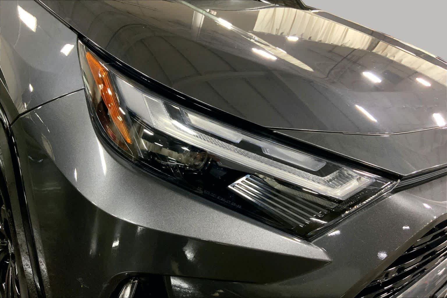 Used 2023 Magnetic Gray Metallic/Midnight Black Metallic Toyota Hybrid XSE image 28
