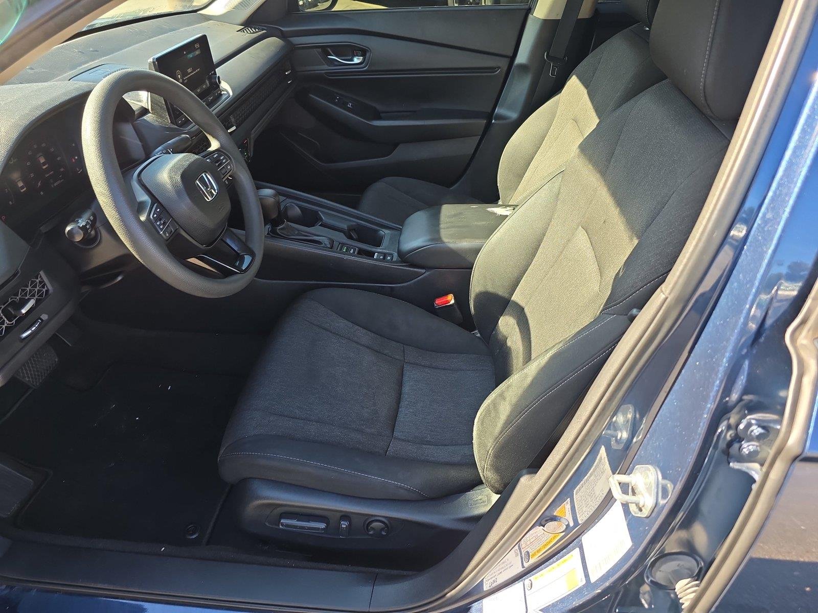 Used 2024 Canyon River Blue Metallic Honda EX image 13