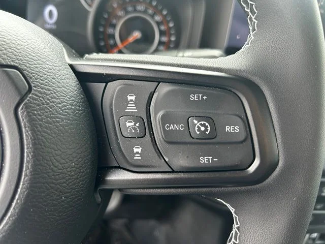 Used 2025 Blue Jeep Sport S image 13