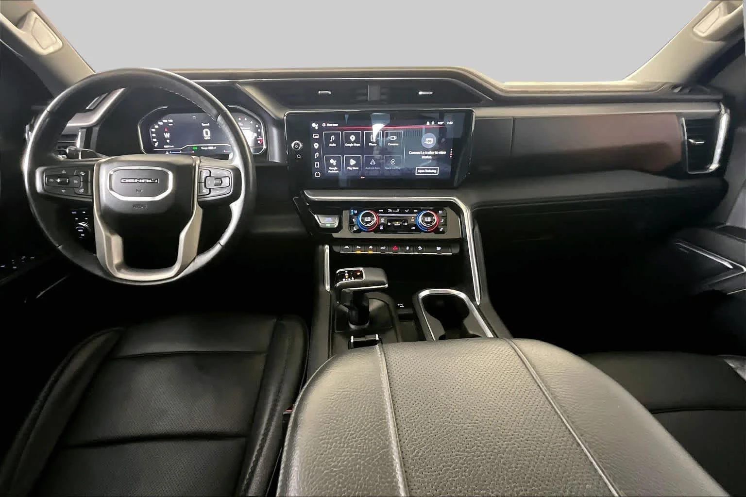 Used 2023 White Frost Tricoat GMC Denali image 15