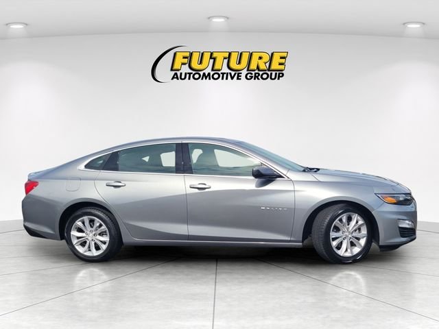 Used 2024 Gray Chevrolet LT image 3