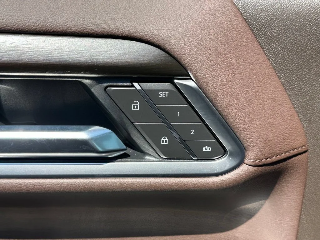 2026 GMC Sierra 3500HD Denali - Photo 14