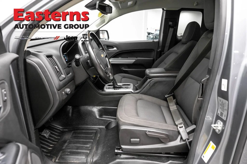 Used 2021 Gray Chevrolet LT image 15