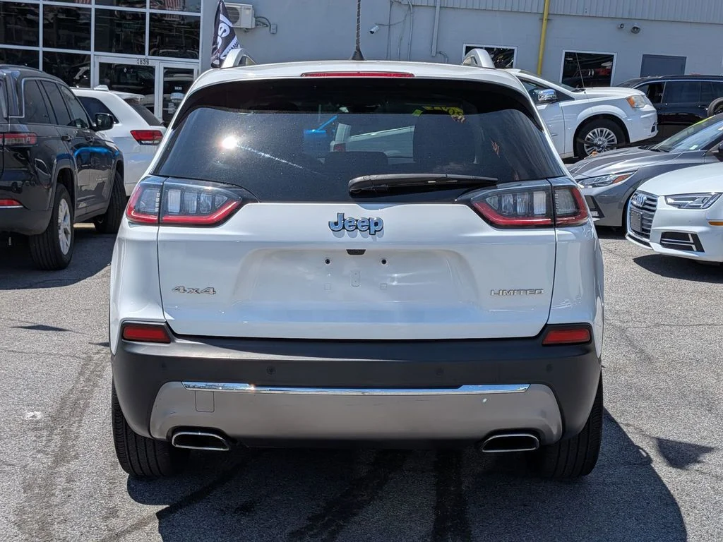Used 2021 White Jeep Limited image 7