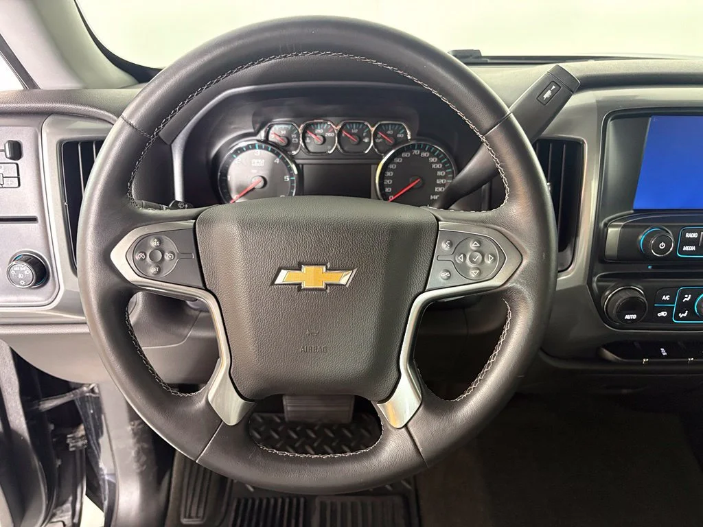 Used 2016 BLACK Chevrolet LT image 26
