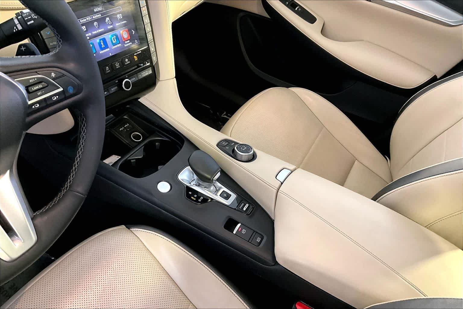 Used 2022 Graphite Shadow INFINITI ESSENTIAL image 17