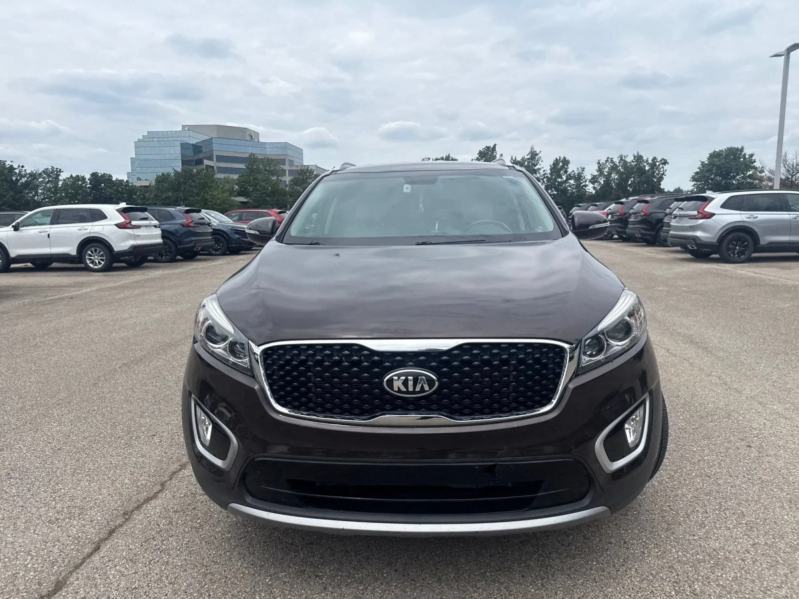 Used 2018 Polished Walnut Kia EX V6 image 18