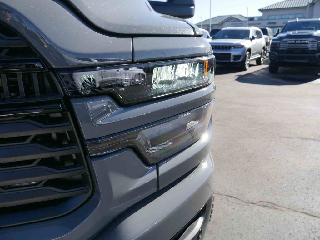 New 2026 Ceramic Gray Clear-Coat Exterior Paint RAM BIG HORN image 25