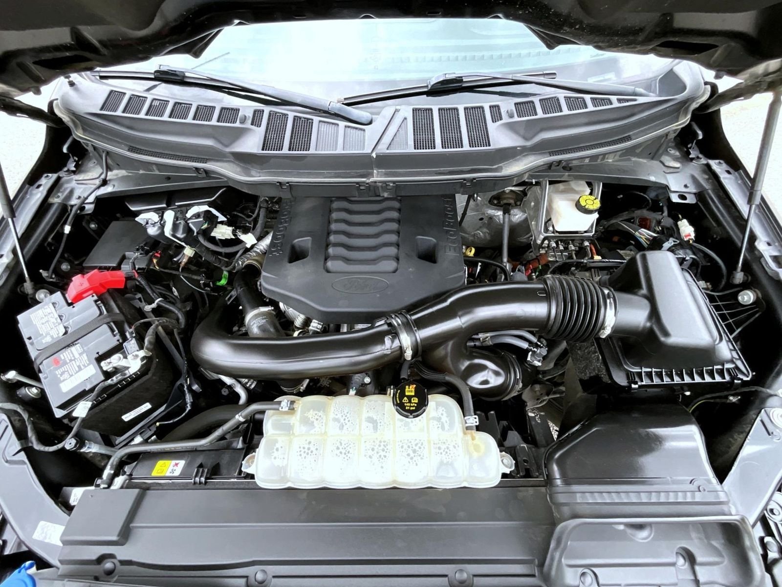 Used 2023 Black Ford XLT image 27