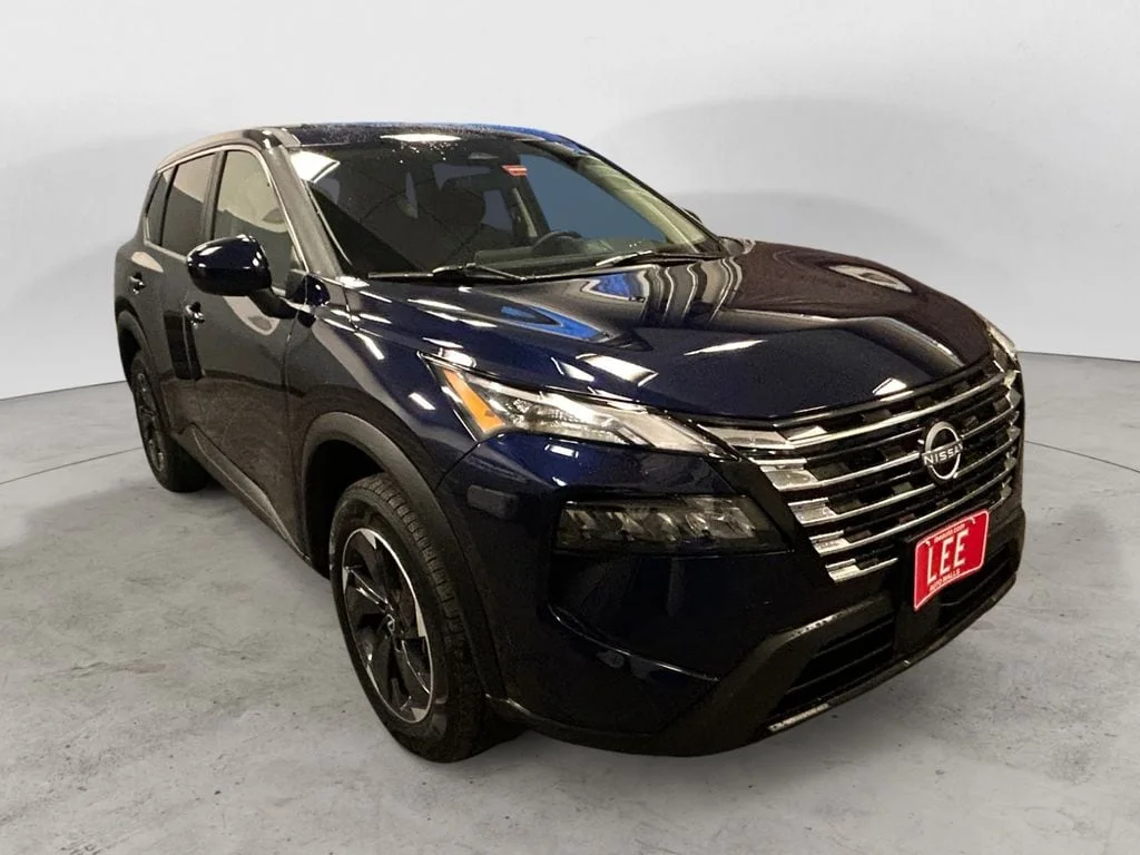 Used 2025 Deep Ocean Blue Pearl Nissan SV image 8