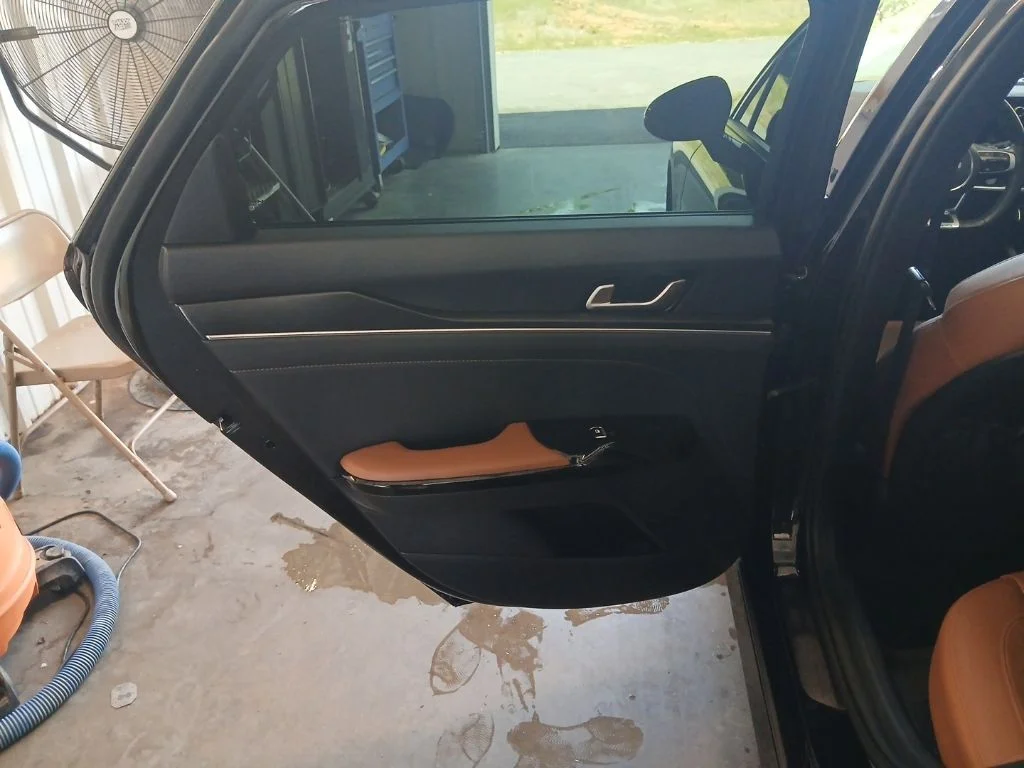 Used 2023 Black Kia GT image 29