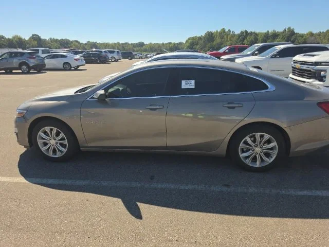 Used 2024 Gray Chevrolet LT image 3