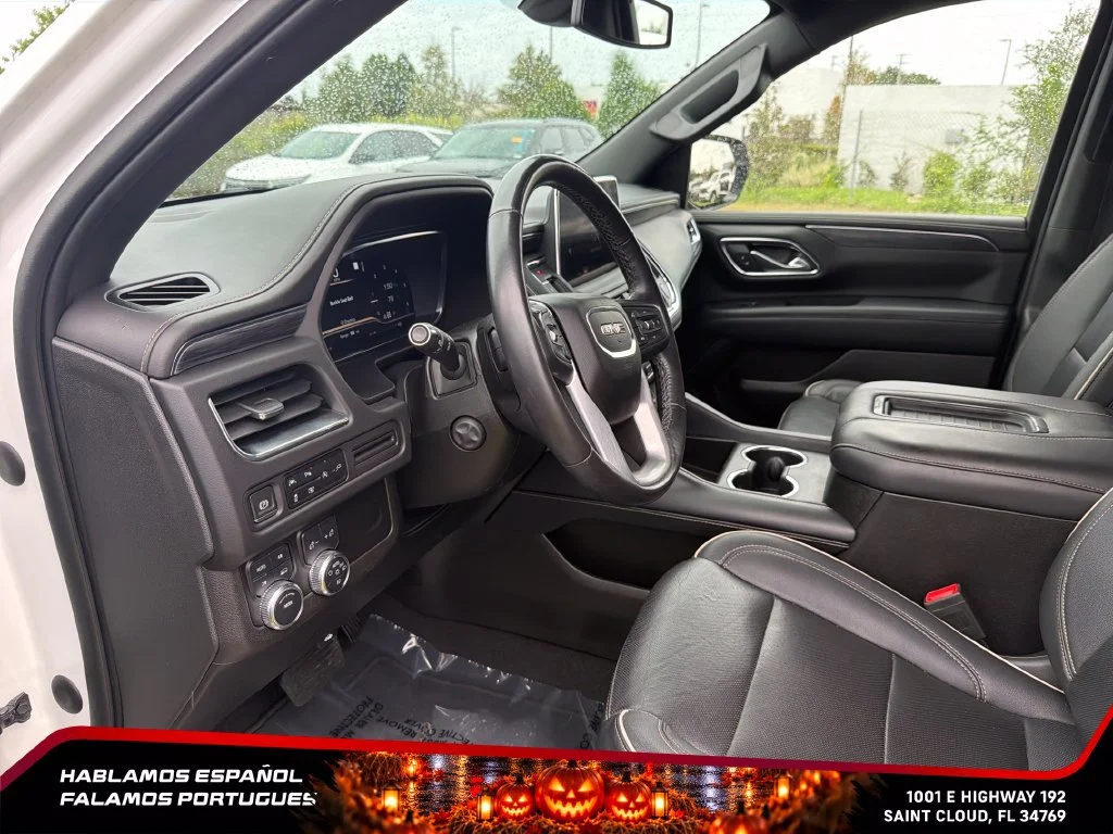 Used 2022 WHITE FROST TRICOAT GMC SLT image 17