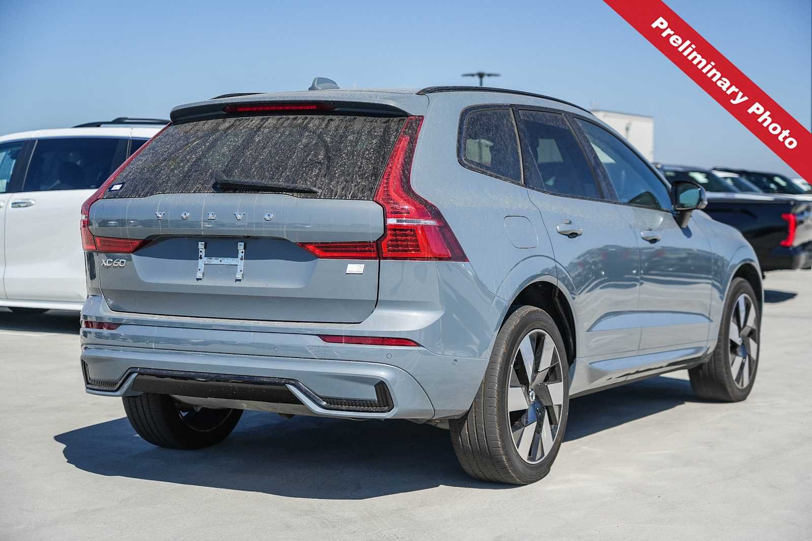 Used 2023 Gray Volvo Plus Dark Theme image 4