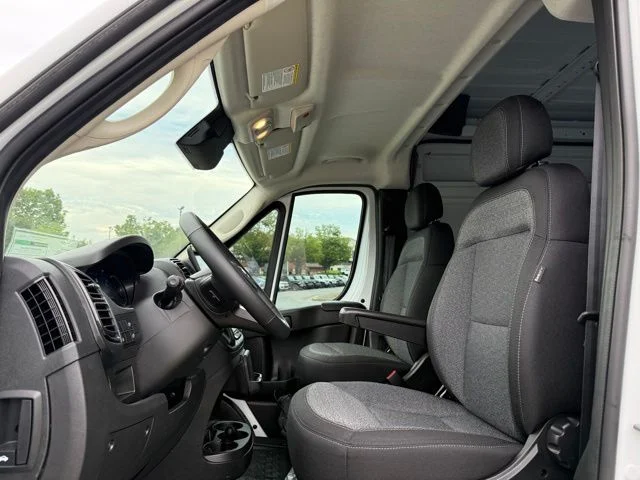 New 2026 Bright White Clear-Coat Exterior Paint RAM High Roof image 25
