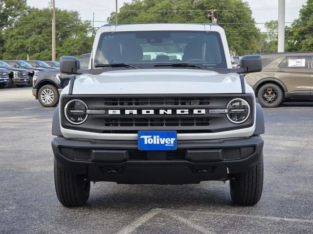 New 2026 Oxford White Ford Base image 3