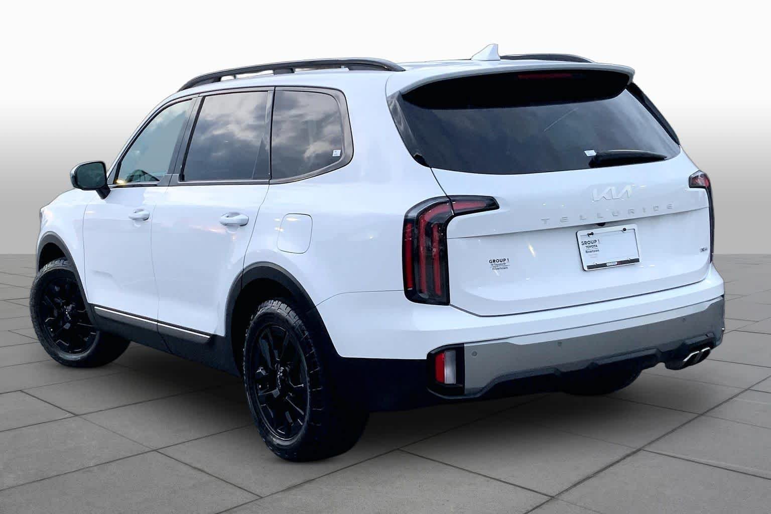 Used 2023 Glacial White Pearl Kia SX Prestige X-Pro image 12