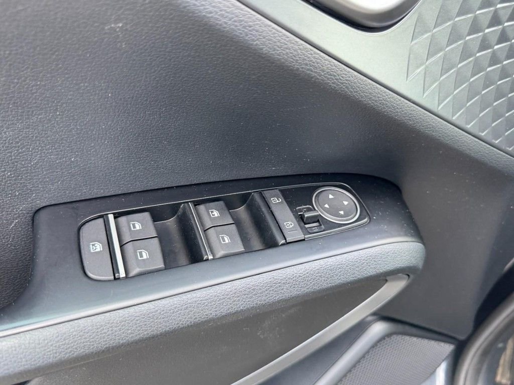 Used 2020 Gray Kia S image 15